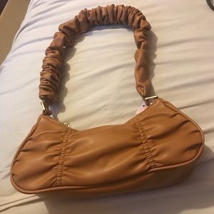 Brown baguette shoulder handbag